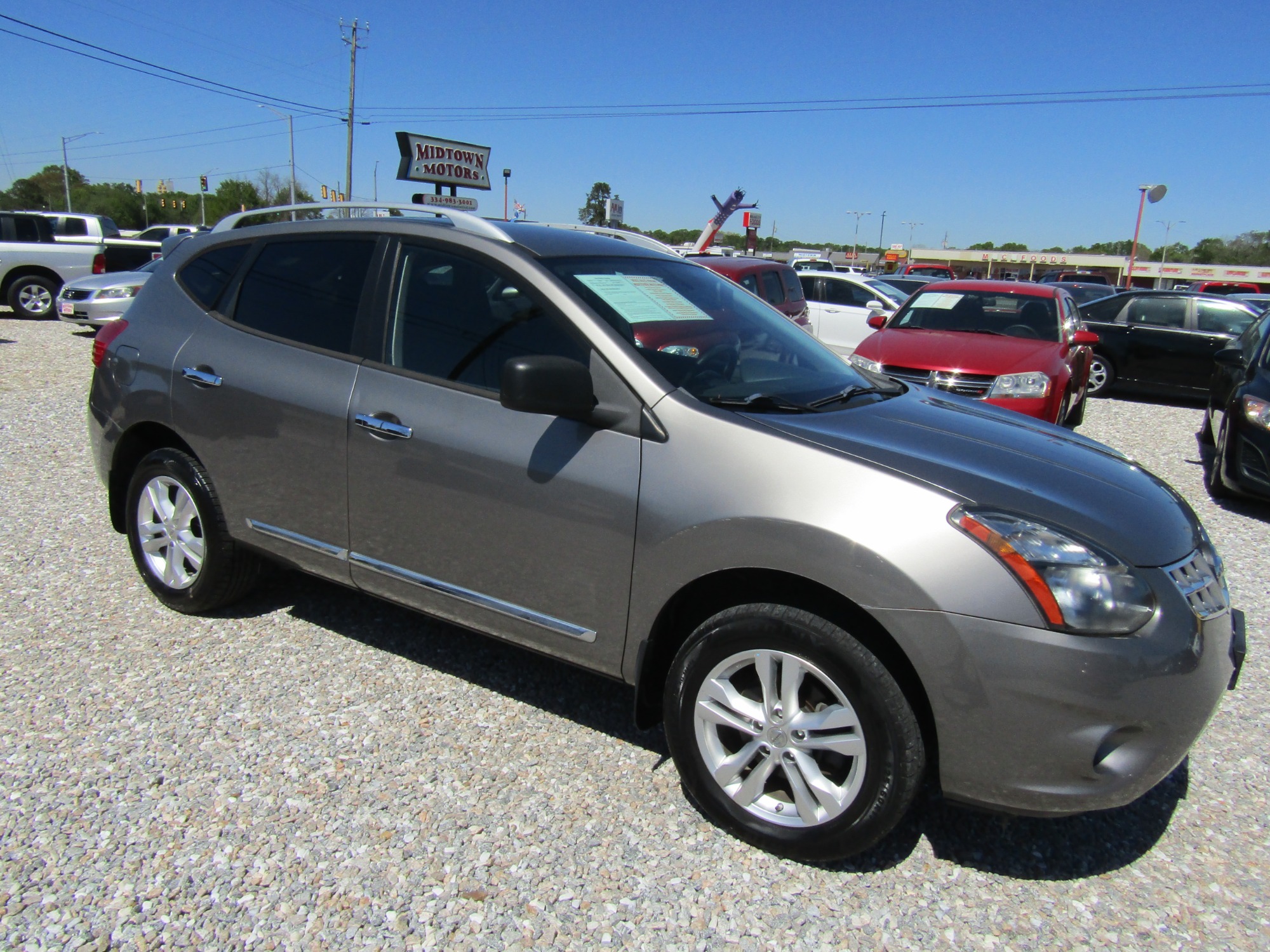 photo of 2015 Nissan Rogue 